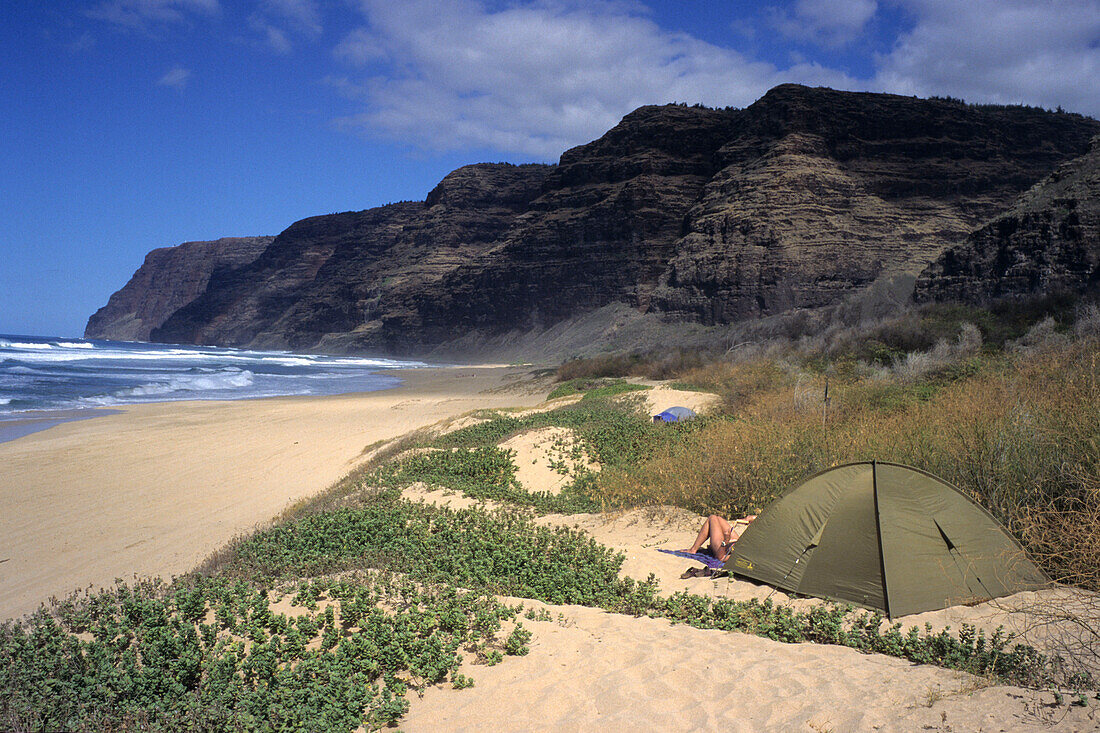Beach Camping in Hawaii, Barking Sands Beach, Polihale State Park, Kauai, Hawaii, USA