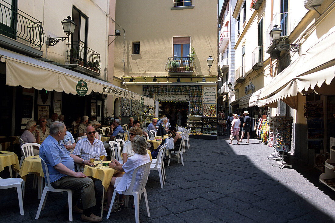 Straßencafe, Sorrento, Kampanien, Italien