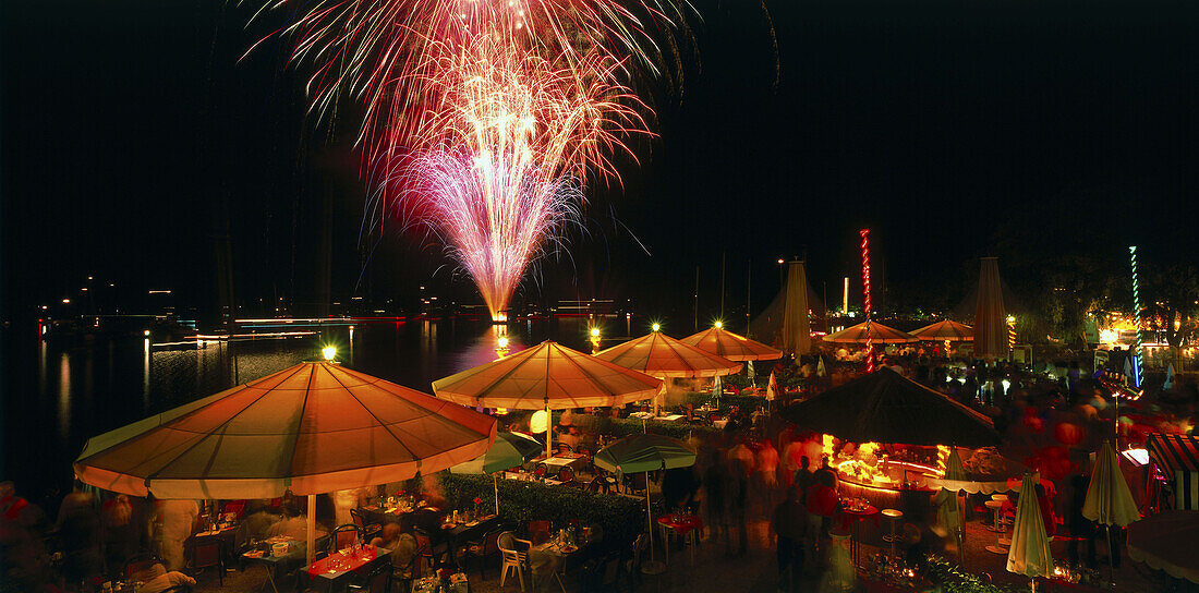 Sommernachtsfest mit Feuerwerk, Starnberg, Oberbayern, Bayern, Deutschland