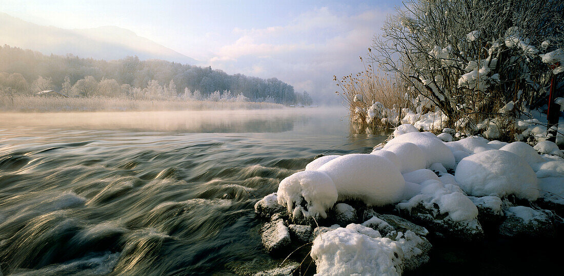 Am Kochelsee im Winter, Lkr. Bad Tölz, Oberbayern, Deutschland