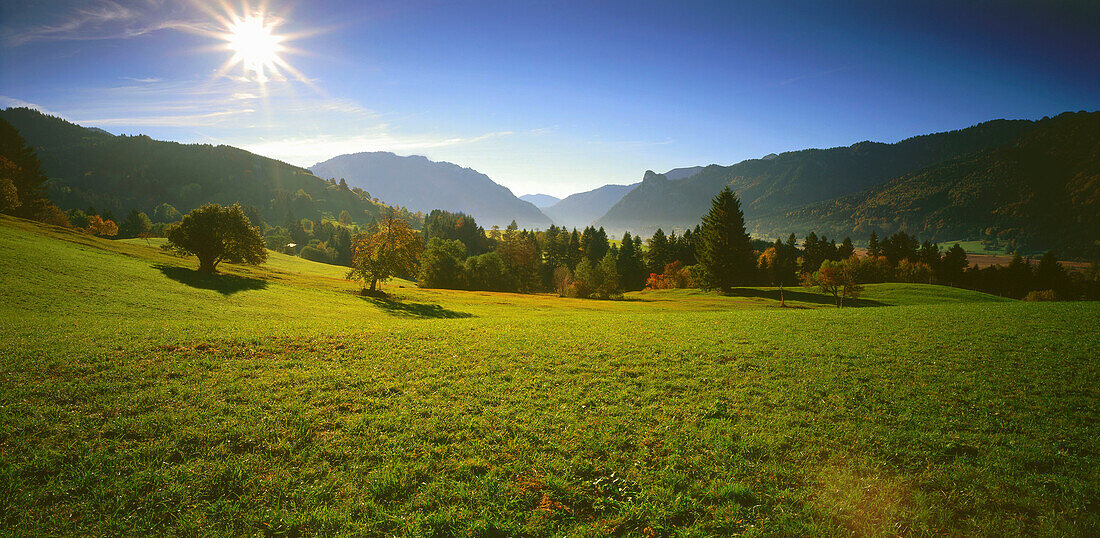 Landschaft bei Oberammergau, Oberbayern, Deutschland