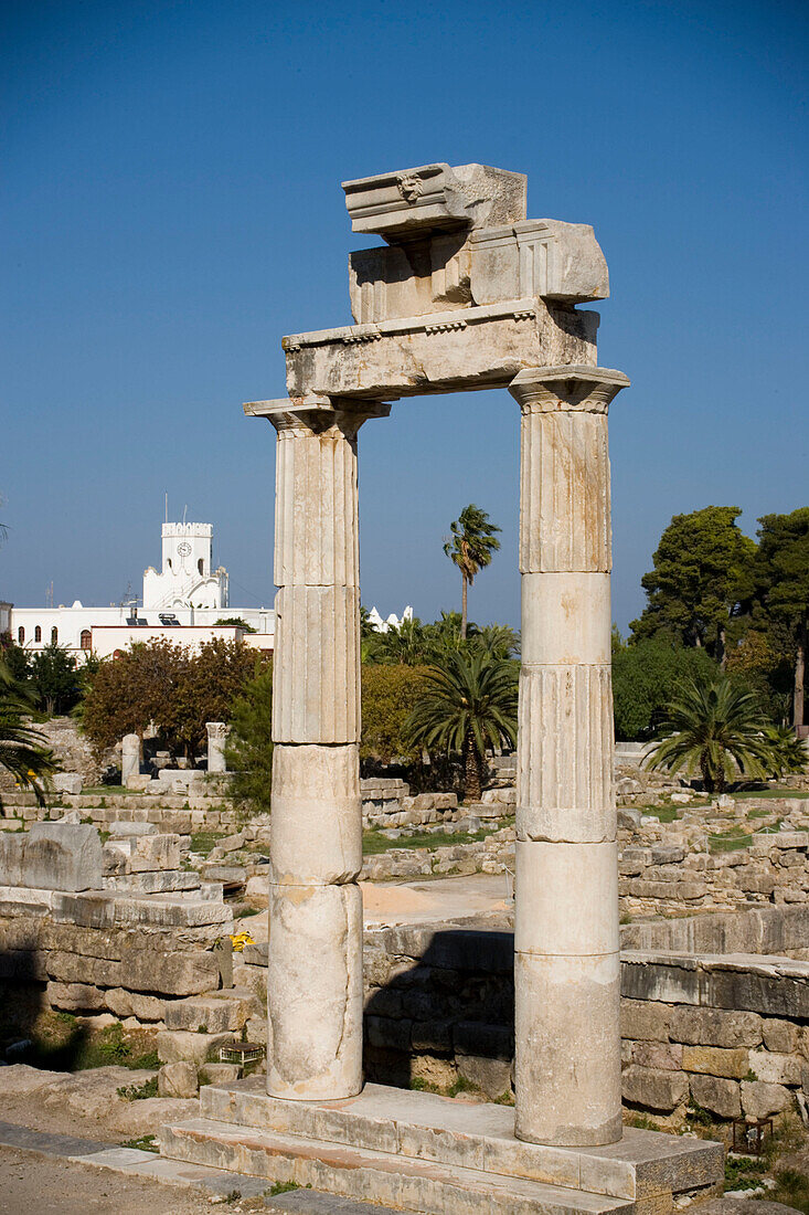 Remains of the Agora and Palazzo di Giustizia in background, Kos-Town, Kos, Greece