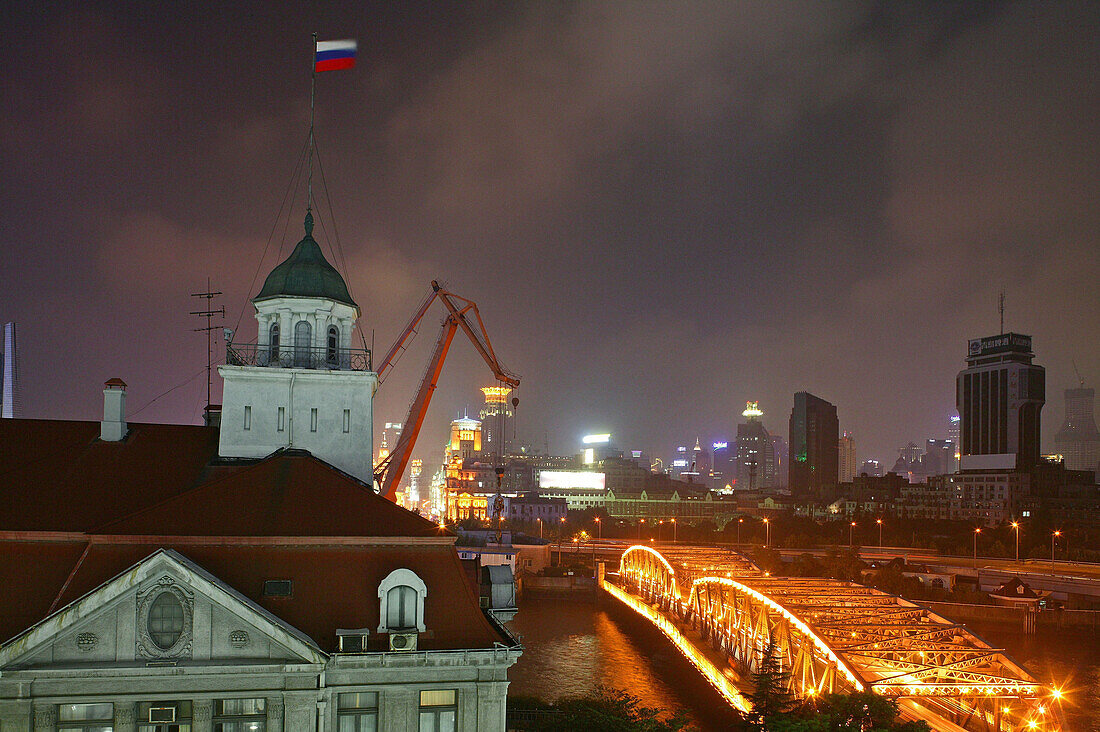 Prachtbauten am Bund, nachts,View from Pujiang Hotel, Waibaidu Bridge, Russian Consulate