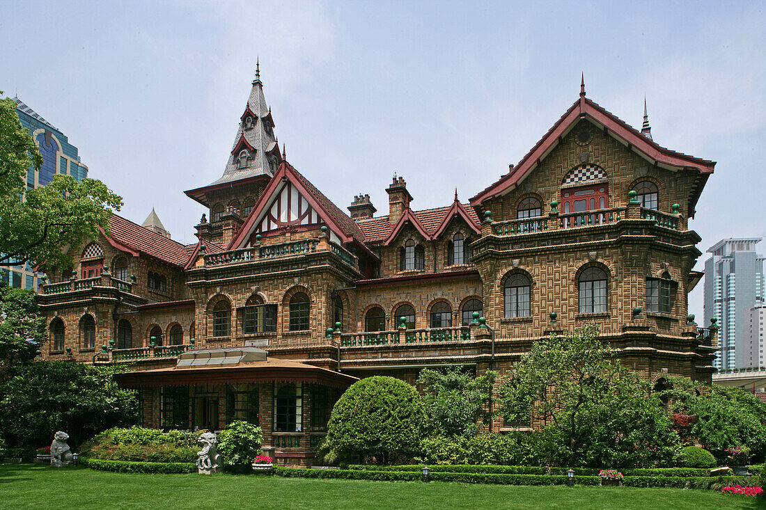 Moller Villa Hotel,fairytale gothic fantasy, brick building, 1936, Heng Shan group, garden