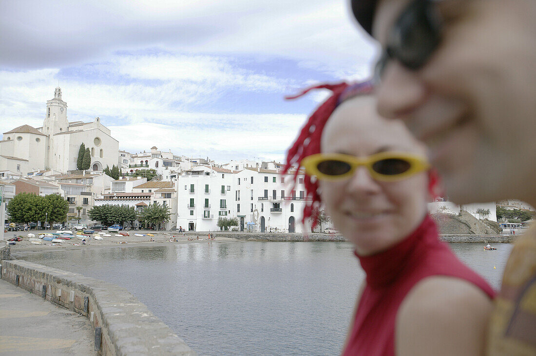 Costa Brava,Die Künstler Fafa und Nick, Panorama Cadaques, Costa Brava, Katalonien Spanien