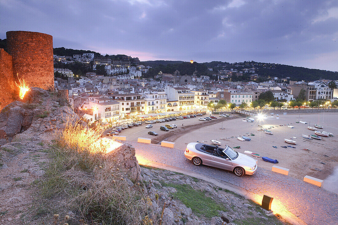 Costa Brava,Blick über die Bucht von Tossa de Mar von der Oberstadt, Costa Brava, Katalonien Spanien