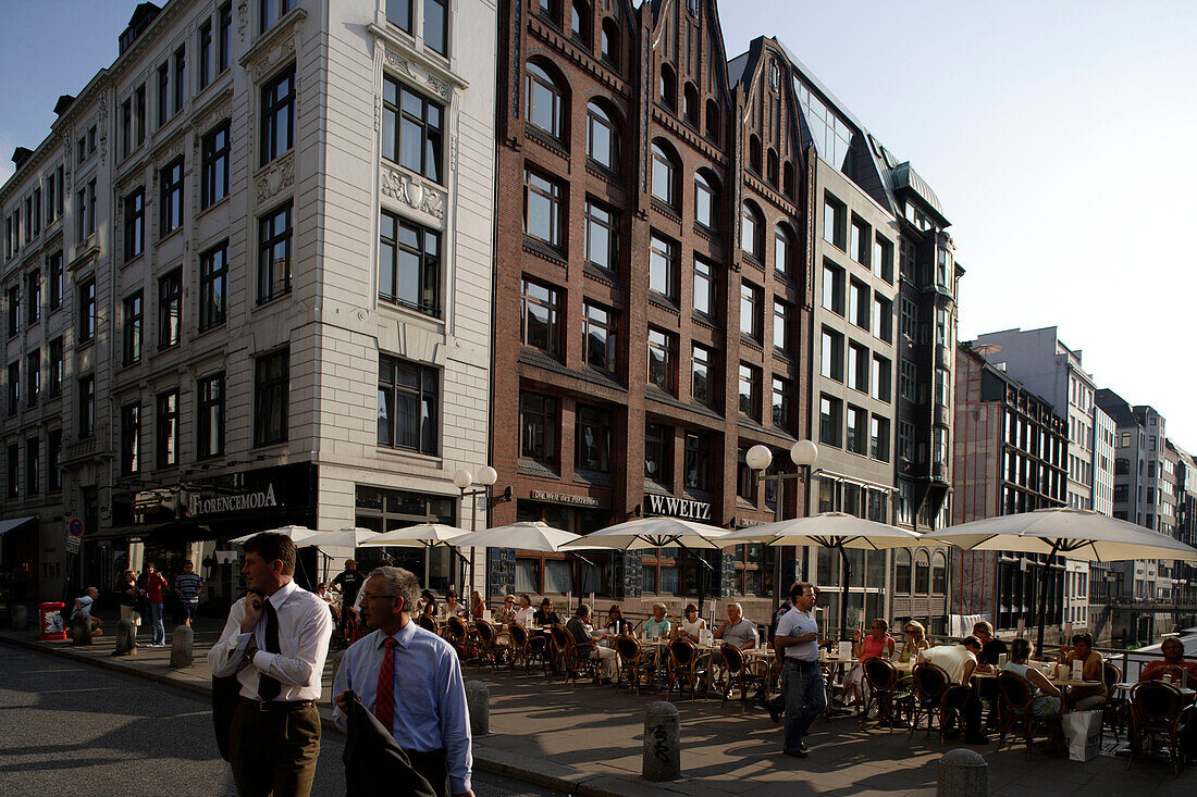 Geschäftsleute vor Straßencafe, Strassencafe auf der Poststraße, Poststrasse, City, Hamburg