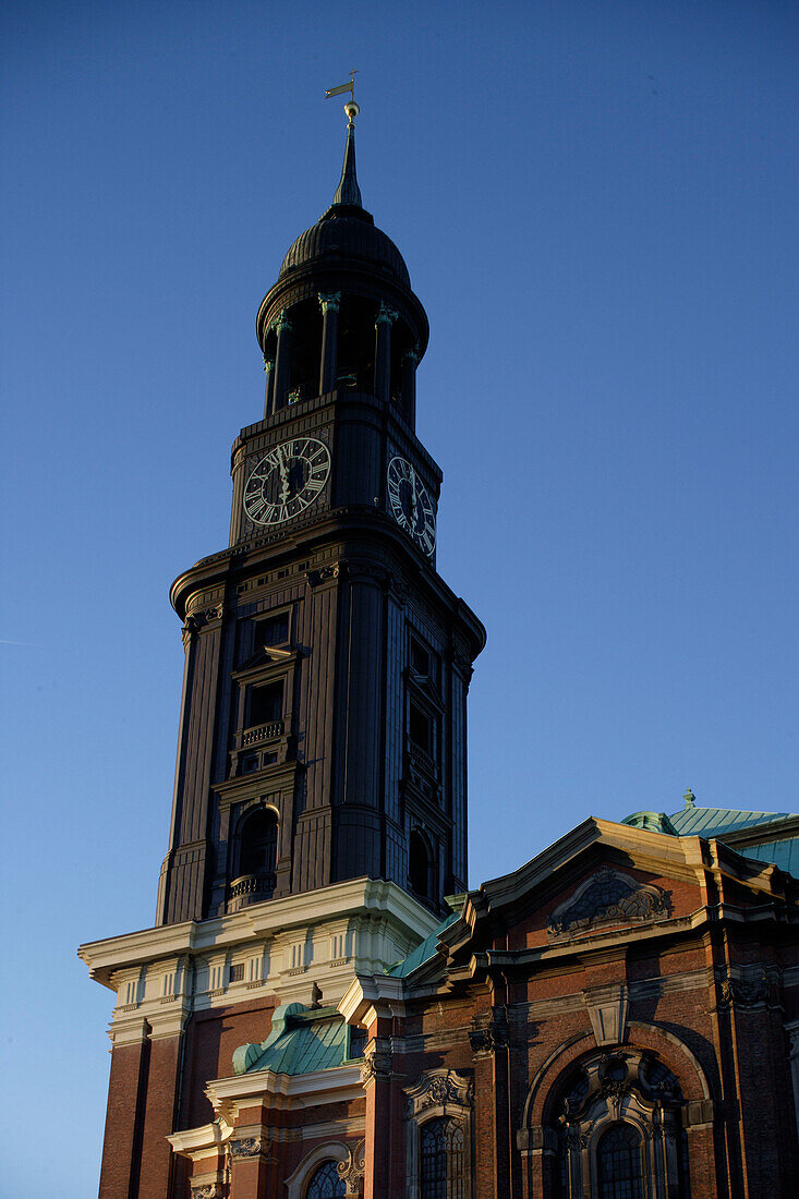 Glockenturm Der Michel der Hamburger Hauptkirche St. Michaeliskirche, Englische Planke 1a, Stadtteil Neustadt, Hamburg