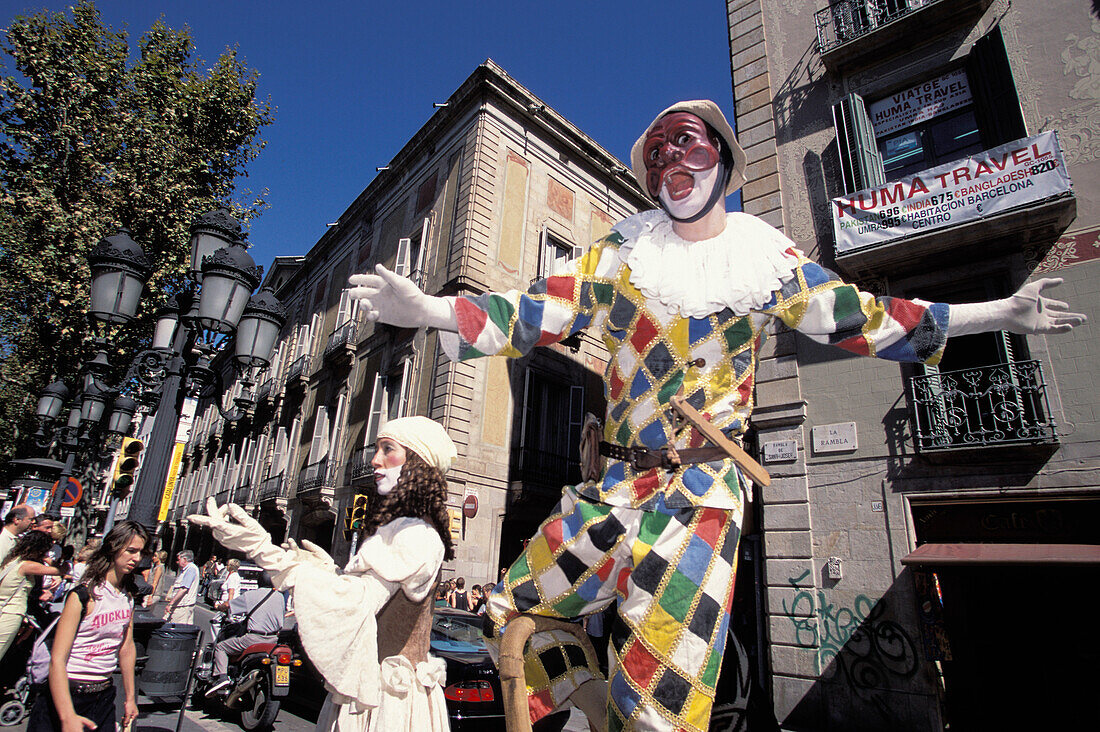 Lebendige Statuen, Harlekin & Colombina, Las Ramblas, Barcelona, Spanien