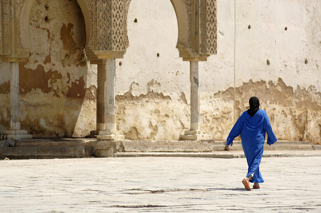 Woman on Place el Hedim, Meknes, Morocco