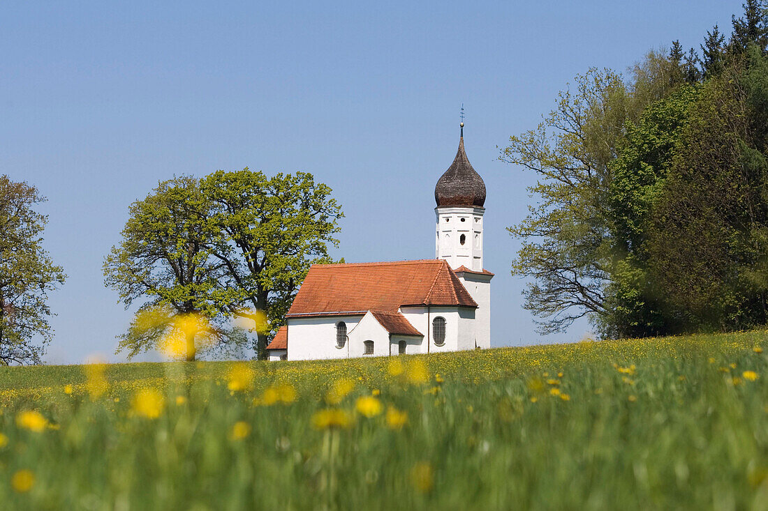 Lonely chapel on hill, Penzberg, Upper Bavaria, Germany