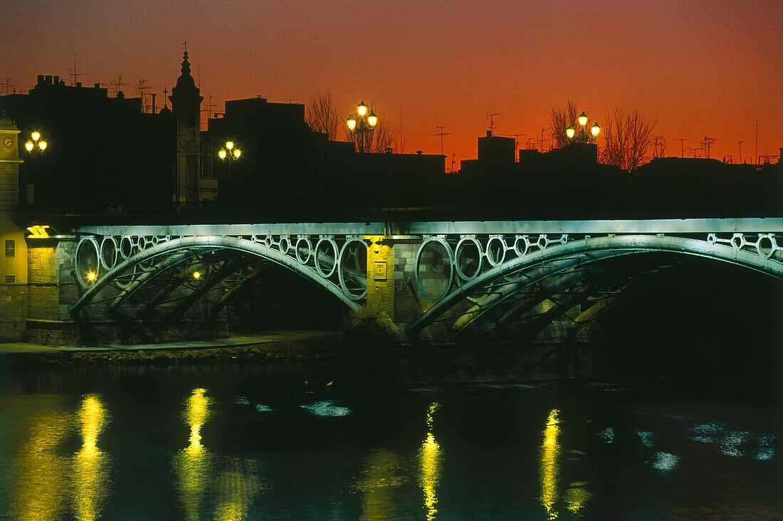 Brücke Puente Isabel II.,Triana,Rio Guadalquivir,Sevilla,Andalusien,Spanien