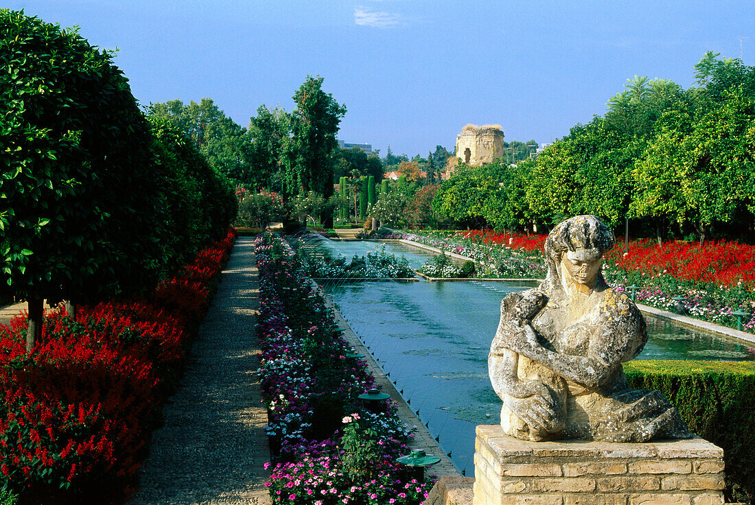 Gardens in the palace of the catholic Monarchs, Alcazar, Cordoba, Andalusia, Spain