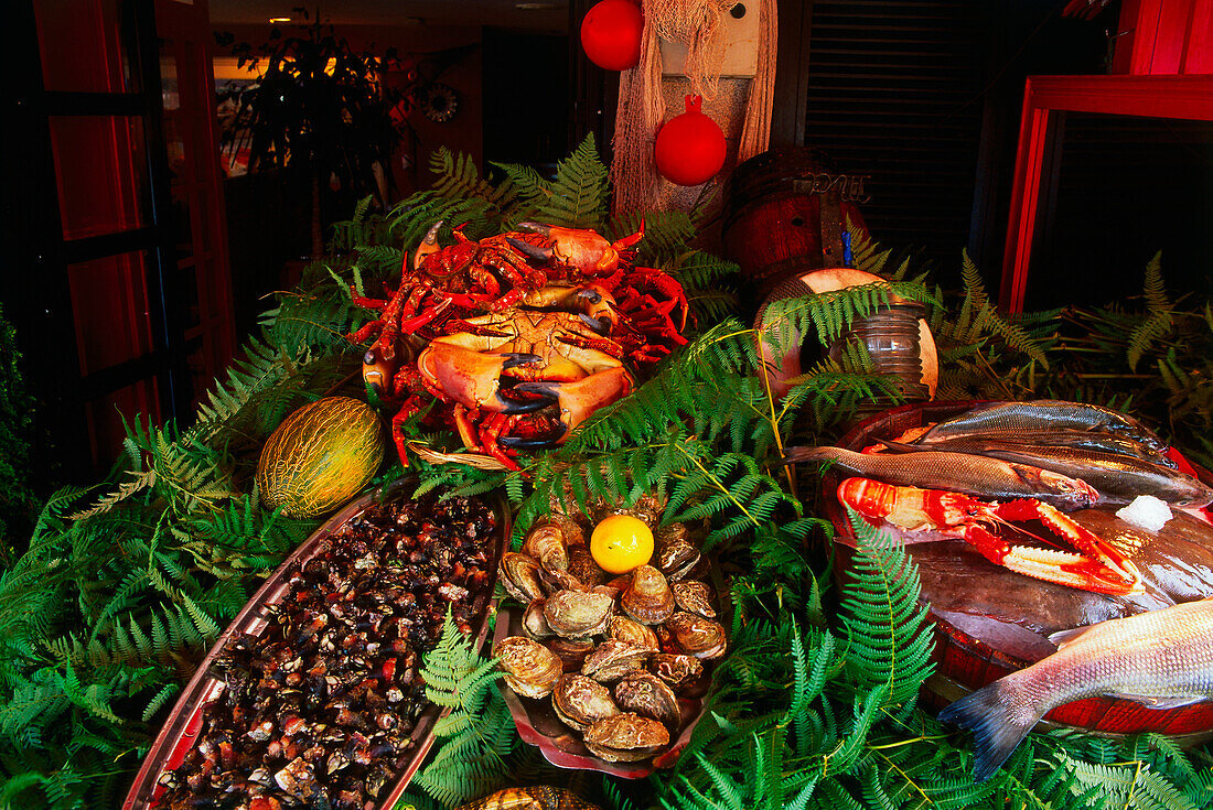 Seafood buffet, Restaurant Pedro Madruga, Baiona, Province Pontevedra, Galicia, Spain