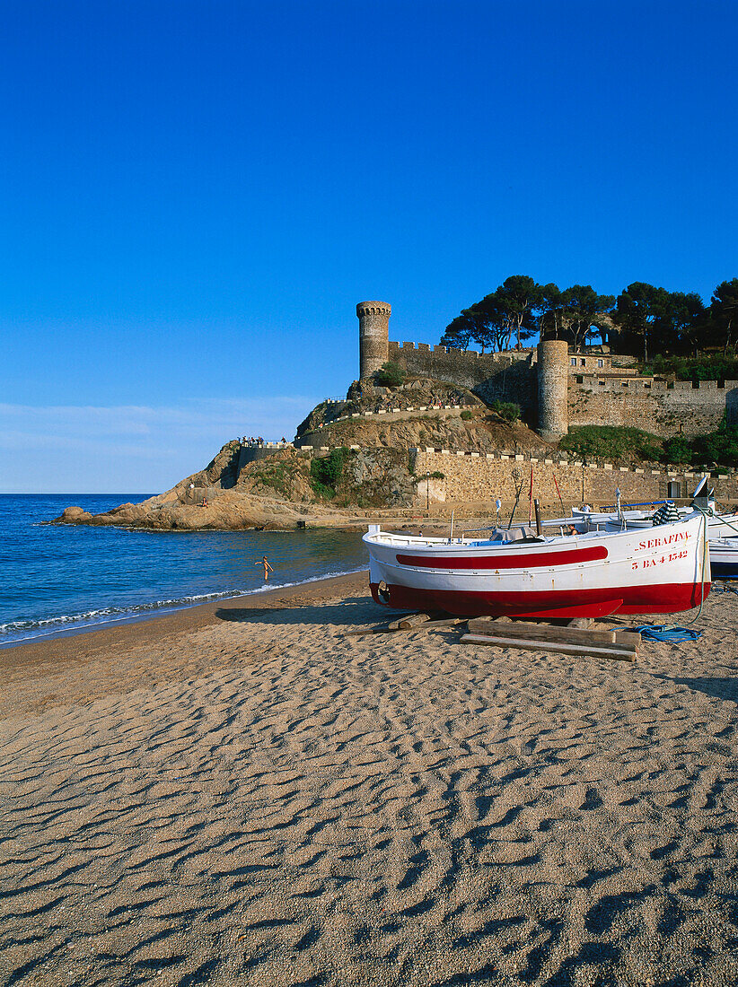Altstadt und Strand,Tossa de Mar,Costa Brava,Provinz Girona,Katalonien,Spanien
