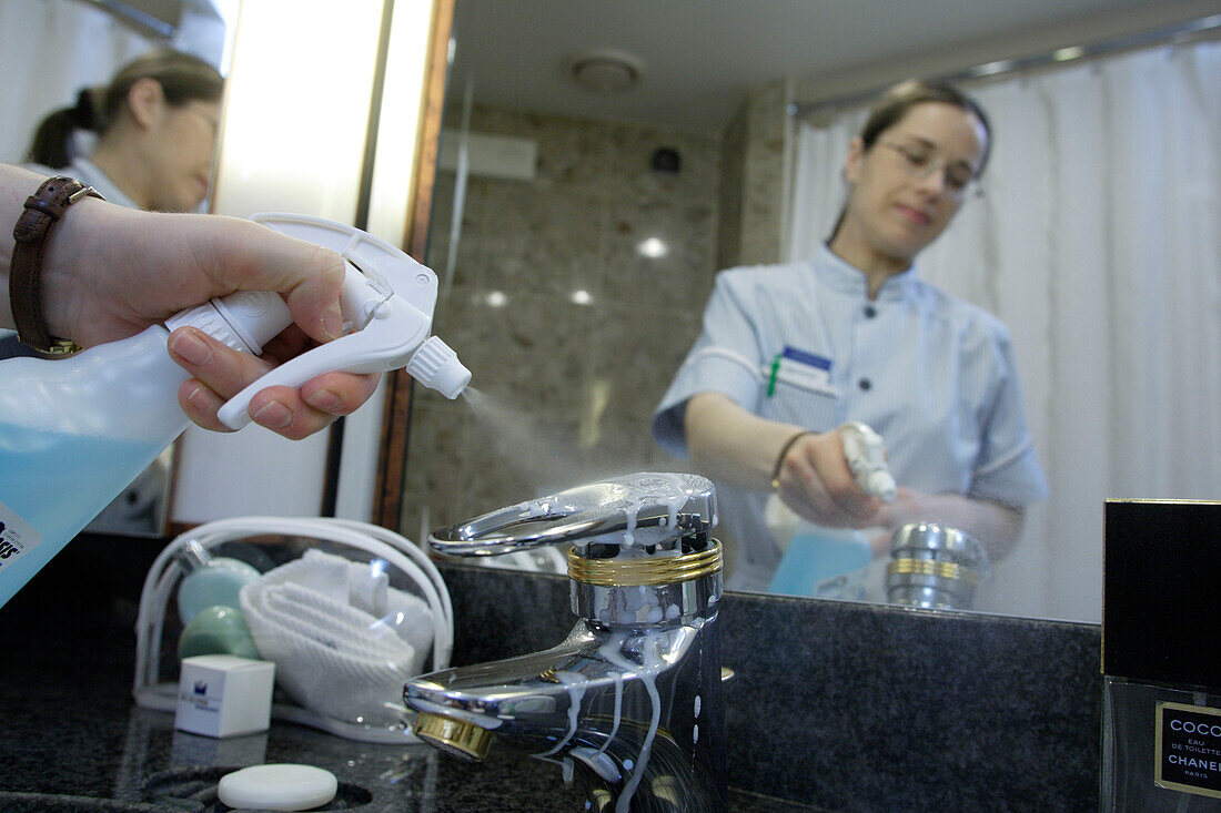 staff, mirror, room maid, bathroom, cruise ship MS Delphin Renaissance, Cruise Bremerhaven - South England, England