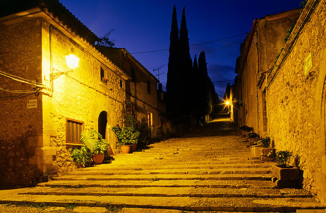 Alleyway and steps at night, Via Crucis, El Calvari, Kalvarienberg, Pollenca, Mallorca, Spain