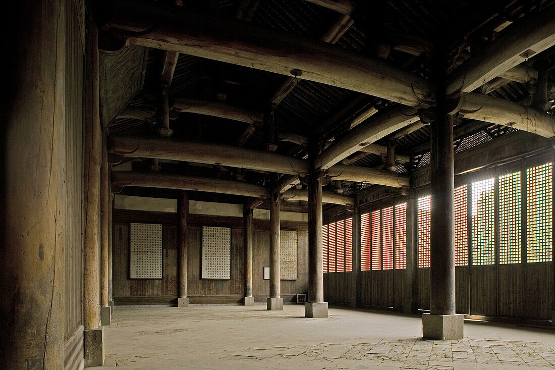 Baolun Halle, Innenansicht des Ahnentempel, Chengkan, Hongcun, Provinz Anhui, China, Asien