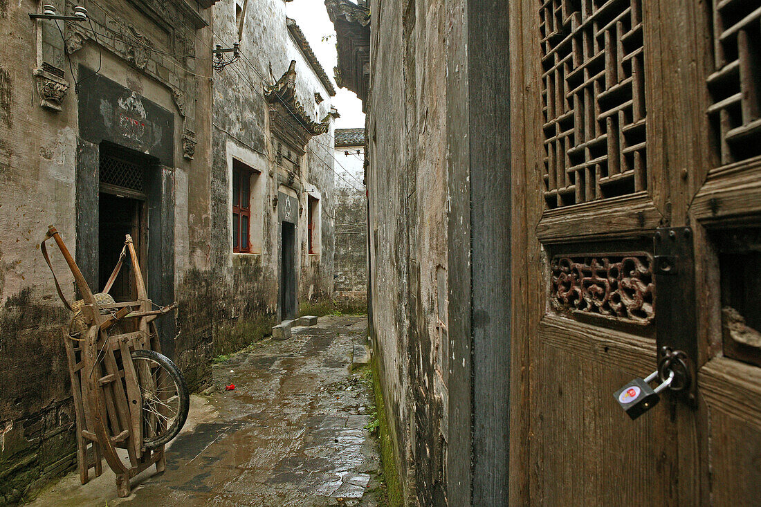 small lane, Nanping village, ancient village, living museum, China, Asia, World Heritage Site, UNESCO