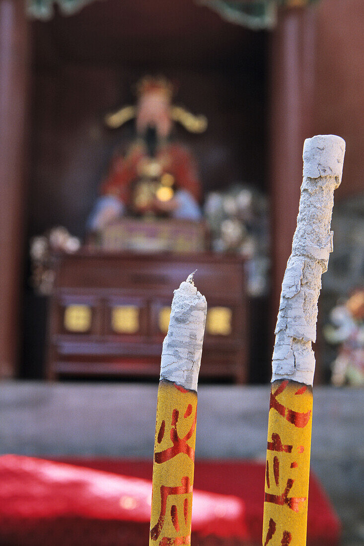 Temple, ash of incense stick, ash, Tai Shan, Shandong province, Taishan, Mount Tai, World Heritage, UNESCO, China, Asia