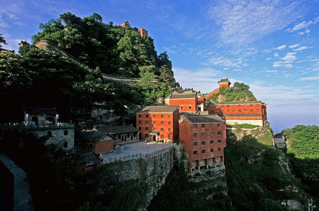 Tianzhu feng, monastery village, below the peak, Wudang Shan, Taoist mountain, Hubei province, Wudangshan, Mount Wudang, UNESCO world cultural heritage site, birthplace of Tai chi, China,  Asia