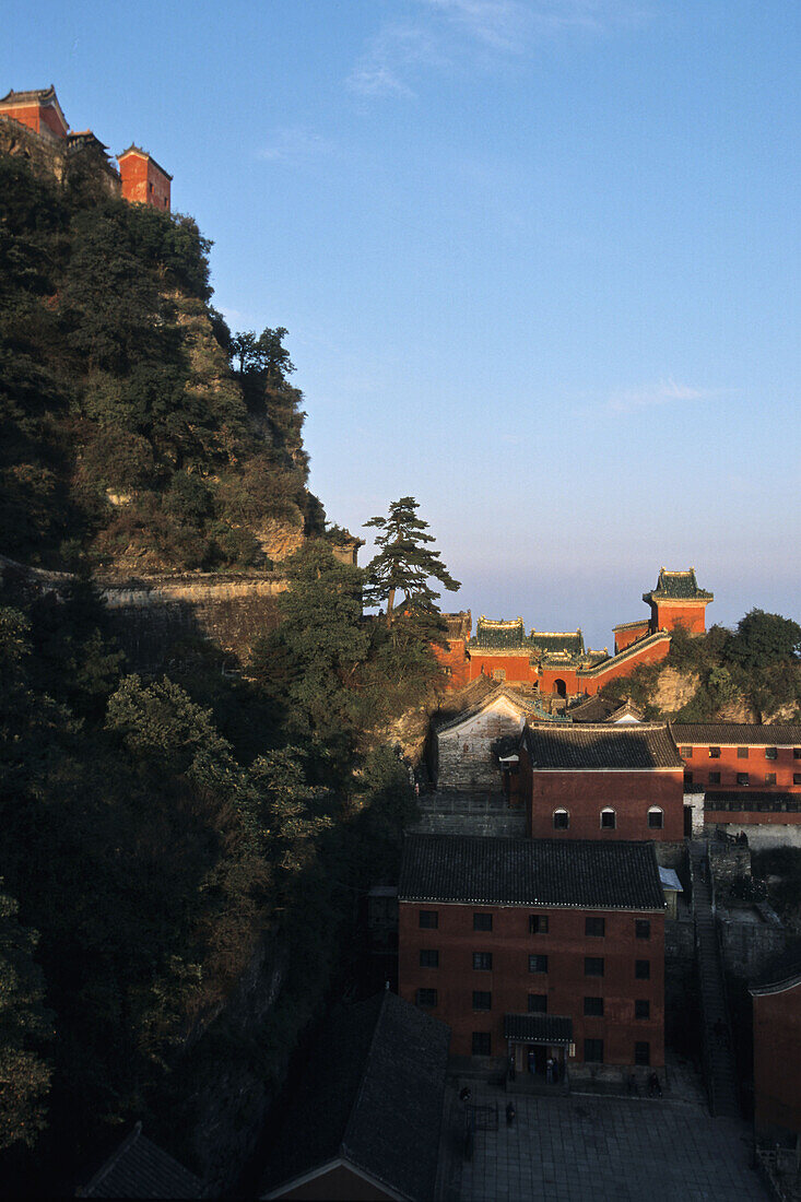 Tianzhu feng, monastery village, below the peak, Wudang Shan, Hubei province, Wudangshan, Mount Wudang, UNESCO world cultural heritage site, birthplace of Tai chi, China,  Asia