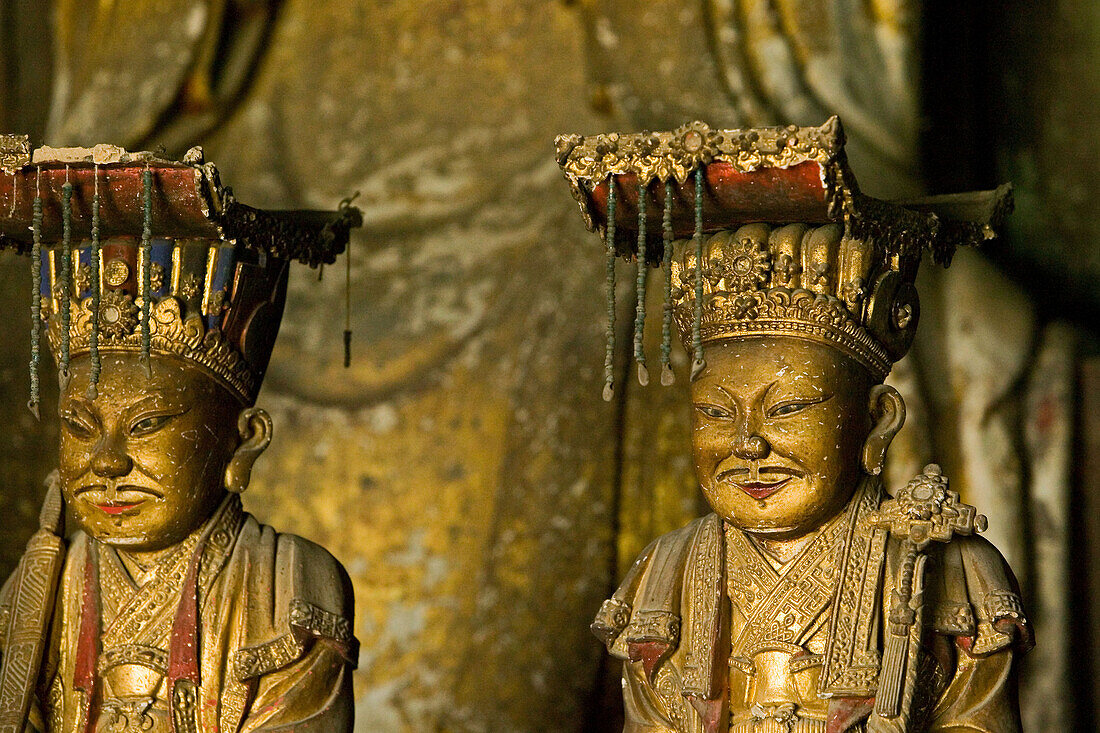 Three of the eight immortals of Taoism, Wudang summit 1613 metres high, Mount Wudang, Wudang Shan, Taoist mountain, Hubei province, Wudangshan, Mount Wudang, UNESCO world cultural heritage site, birthplace of Tai chi, China