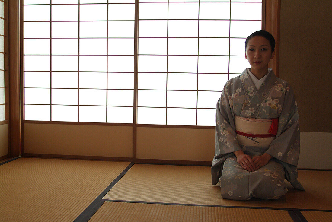 Tea ceremony in Hosomi museum, Kyoto, Japan