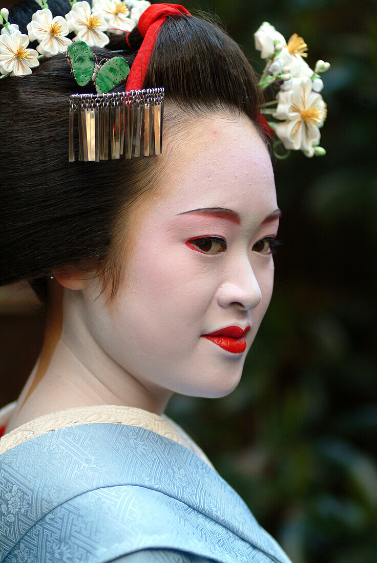 Eine Geisha in der Ausbildung, Maiko Masayo, Kyoto, Japan