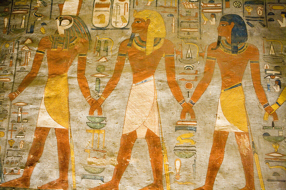 Hieroglyphen und Grabmalereien, Tal der Könige, Luxor, Ägypten