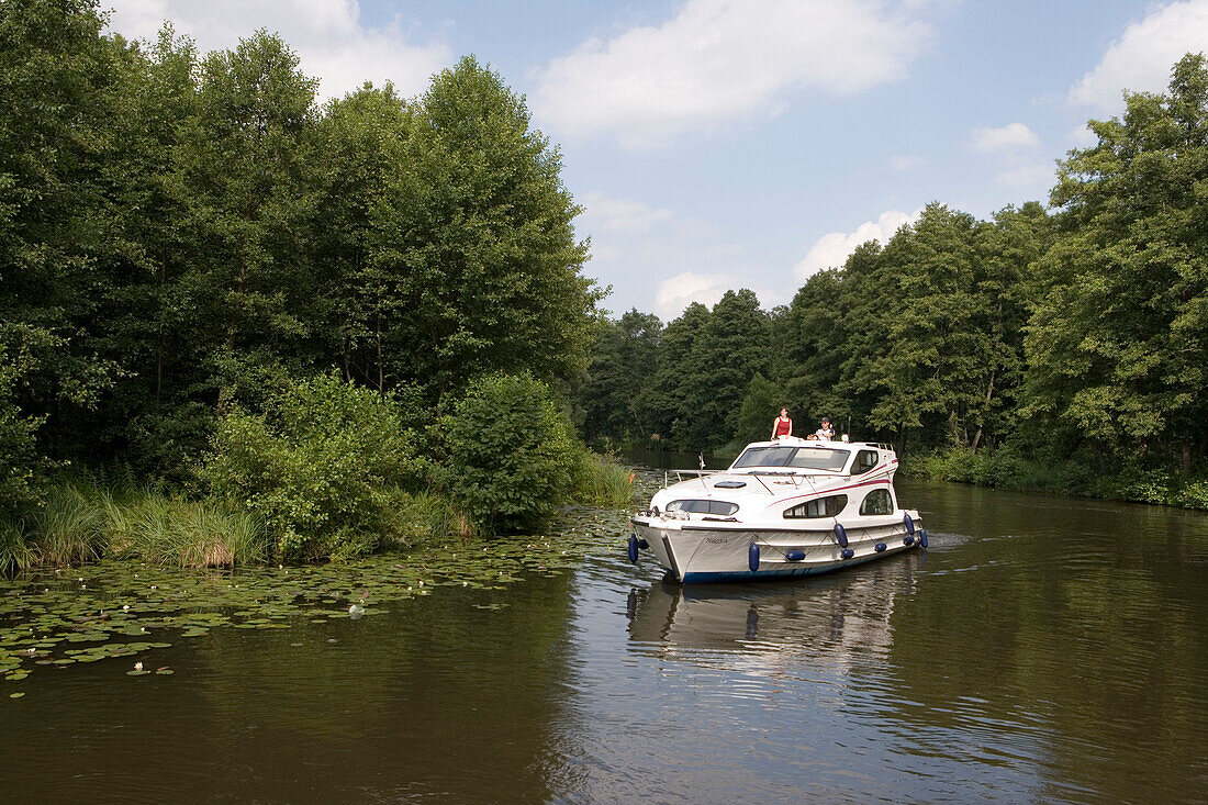Das Connoisseur Caprice Hausboot, Dahme Fluß, in der Nähe von Zernsdorf, Brandenburg, Deutschland
