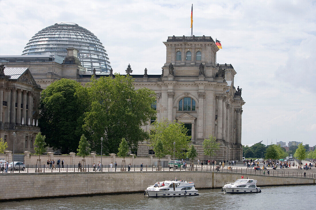 Connoisseur Houseboats Cruising Past Reichstag Parliament Building,River Spree, Berlin, Germany