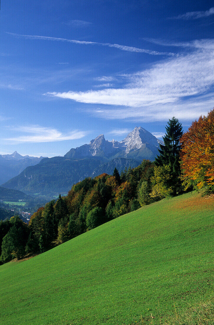Herbstlandschaft mit Blick auf Watzmann, Berchtesgadener Alpen, Oberbayern, Bayern, Deutschland