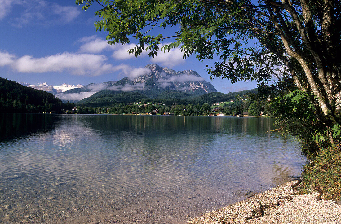 Altausseer See mit Blick zur Dachsteingruppe, Oberösterreich, Österreich