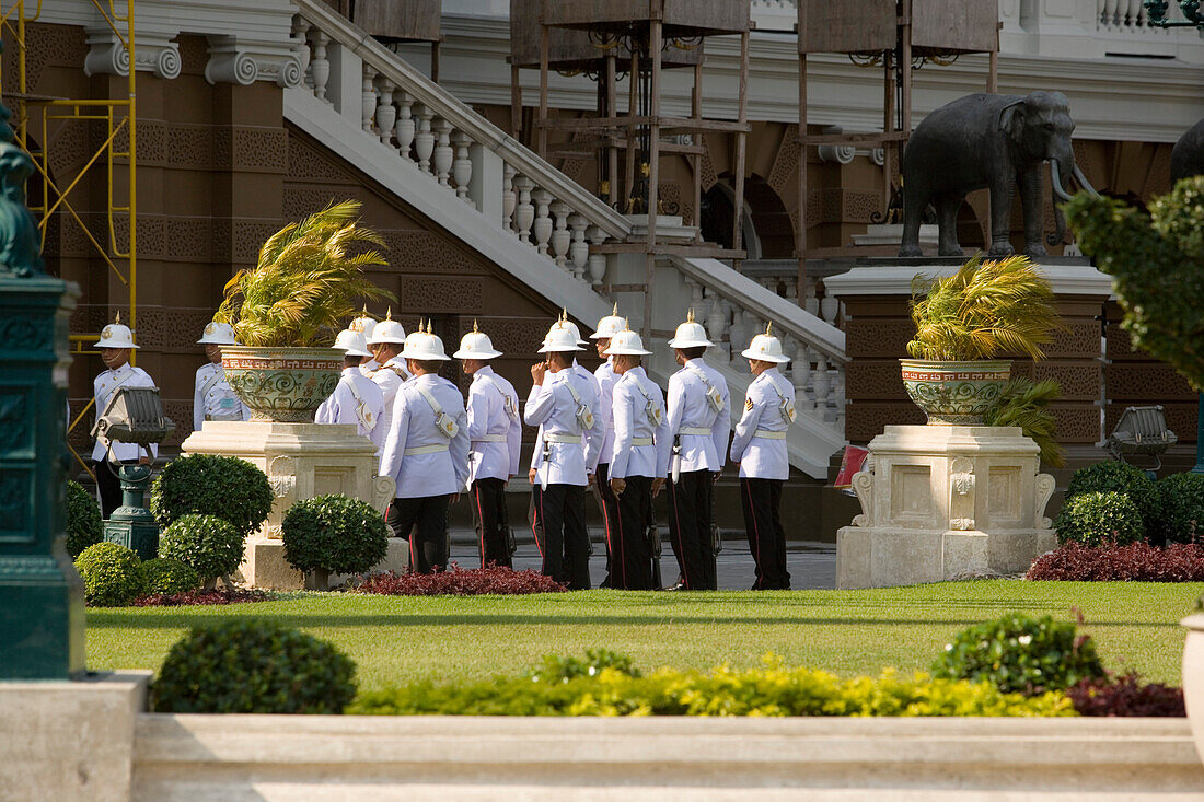 Wache am Grossen Palast, Ko Ratanakosin, Bangkok, Thailand