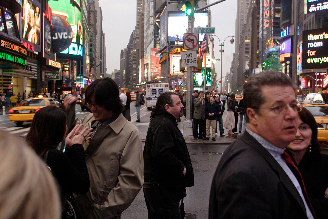 Shopping, Rush hour, Times Square, Manhattan, New York City, New York, United States of America, U.S.A.