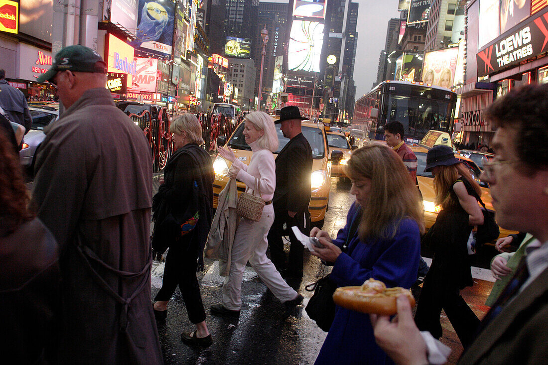 Shopping, Rush hour, Times Square, Manhattan, New York City, New York, United States of America, U.S.A.