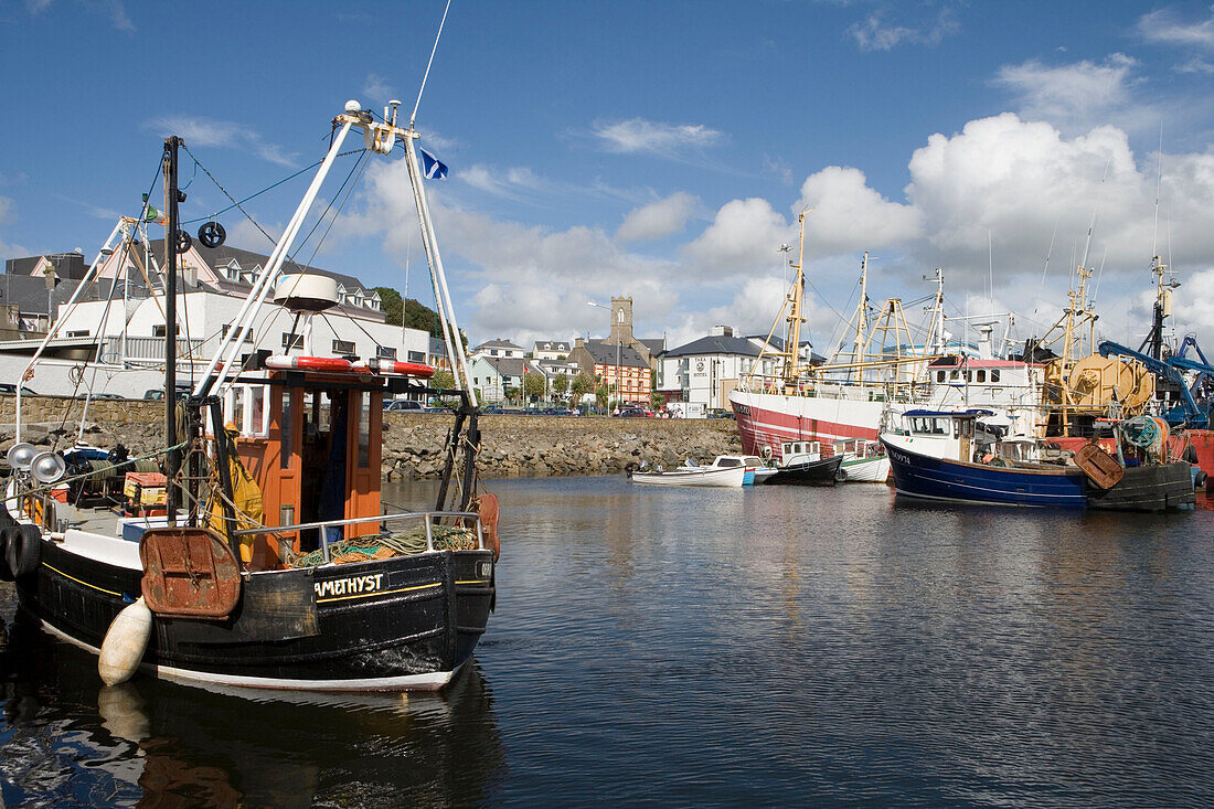 Killybegs Fishing Harbour, Killybegs, County Donegal, Irland