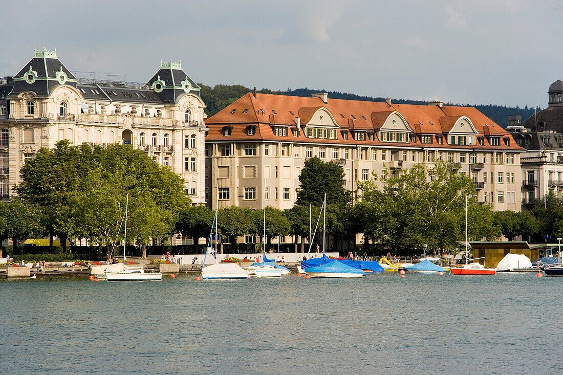 View over Lake Zurich to old houses and villas, Zurich, Canton Zurich, Switzerland