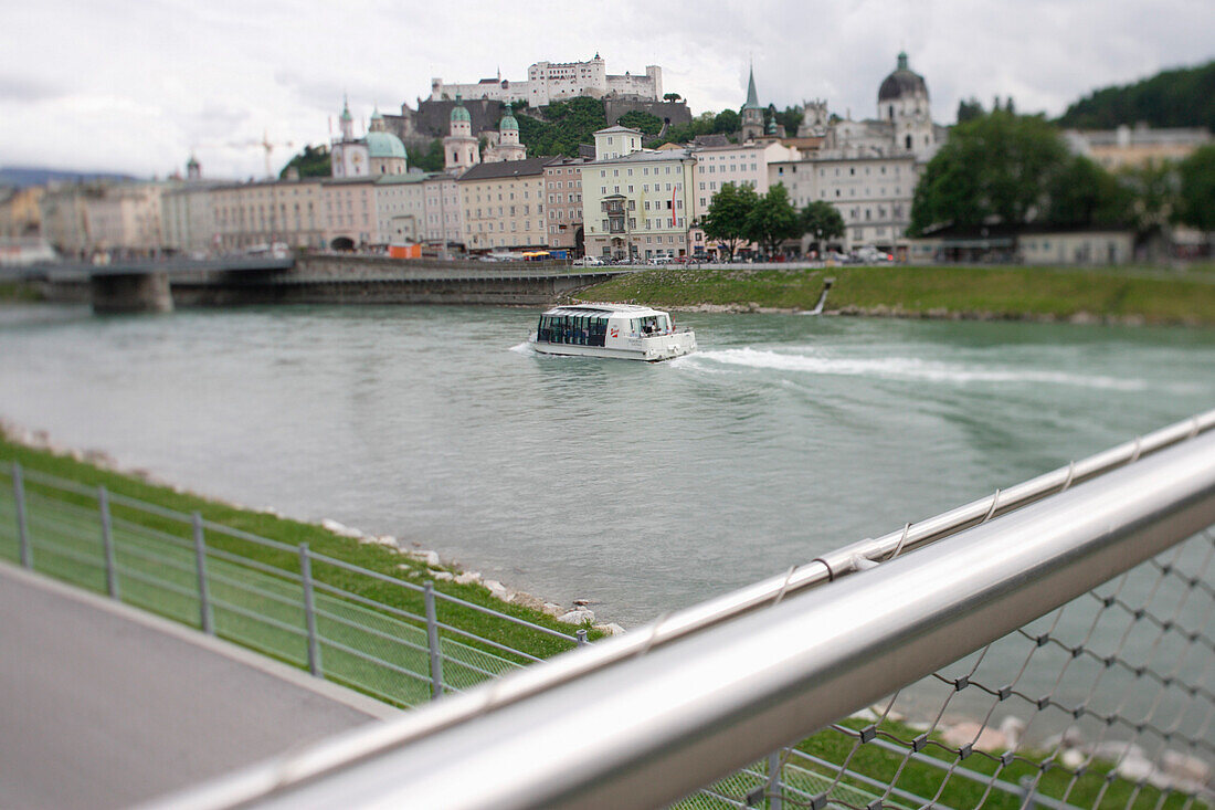 View over the river Salzach to the Hohensalzburg, Salzburg Fortress, Salzburg, Austria