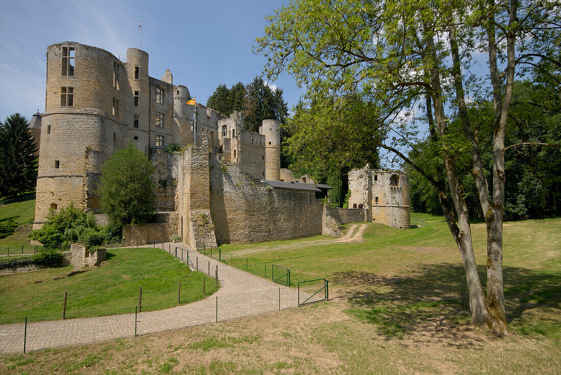 Burg Beaufort, Château de Beaufort Luxemburg
