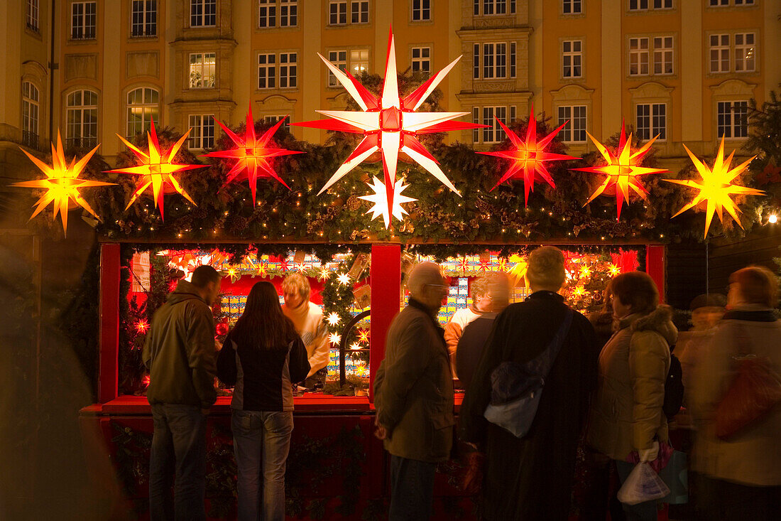 Sterne, Altmarkt, Striezelmarkt, Weihnachtsmarkt, Weihnachten, Advent, Dresden, Sachsen, Deutschland