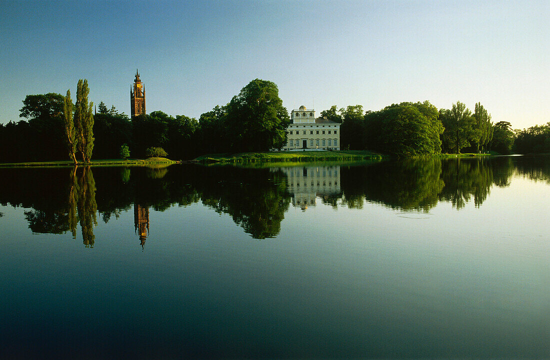 Schloss im Wörlitzer Park, Wörlitz, Sachsen-Anhalt, Deutschland