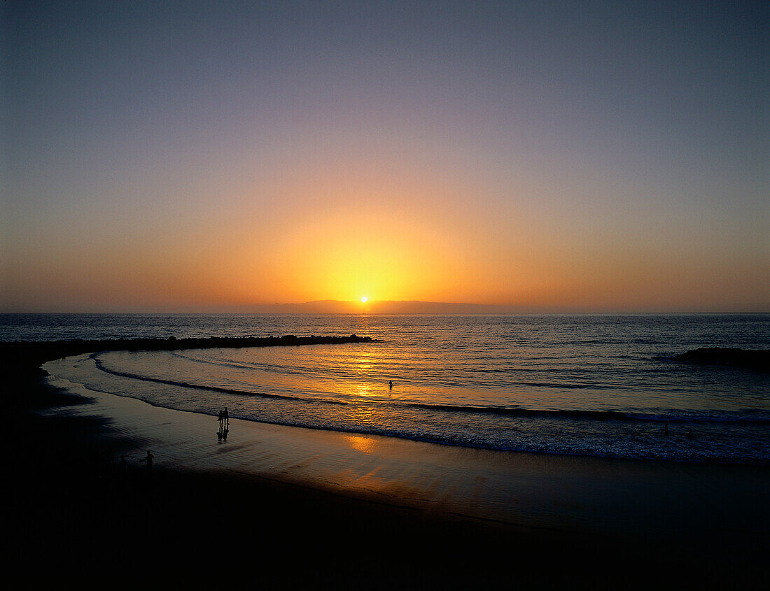Sonnenuntergang am Strand, Playa de las Américas, Teneriffa, Kanarische Inseln, Spanien, Europa