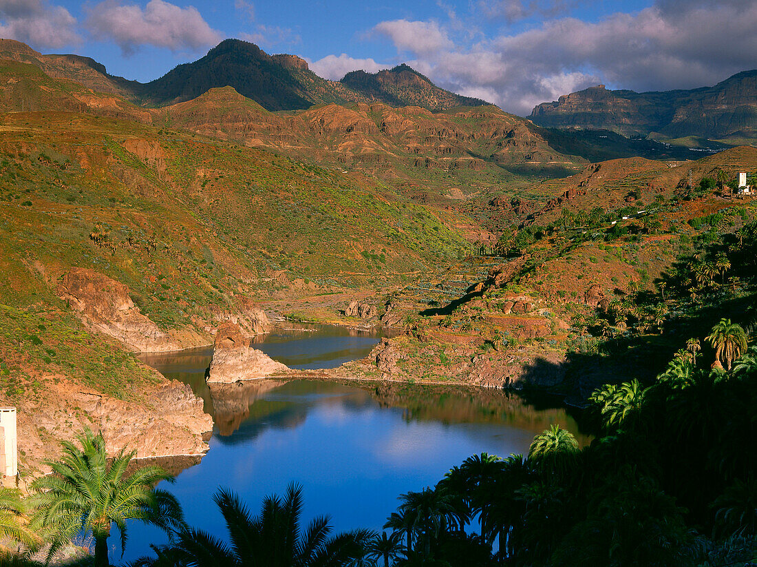 Storage Lake La Sorrueda, Santa Lucia, Gran Canaria, Canary Islands, Spain