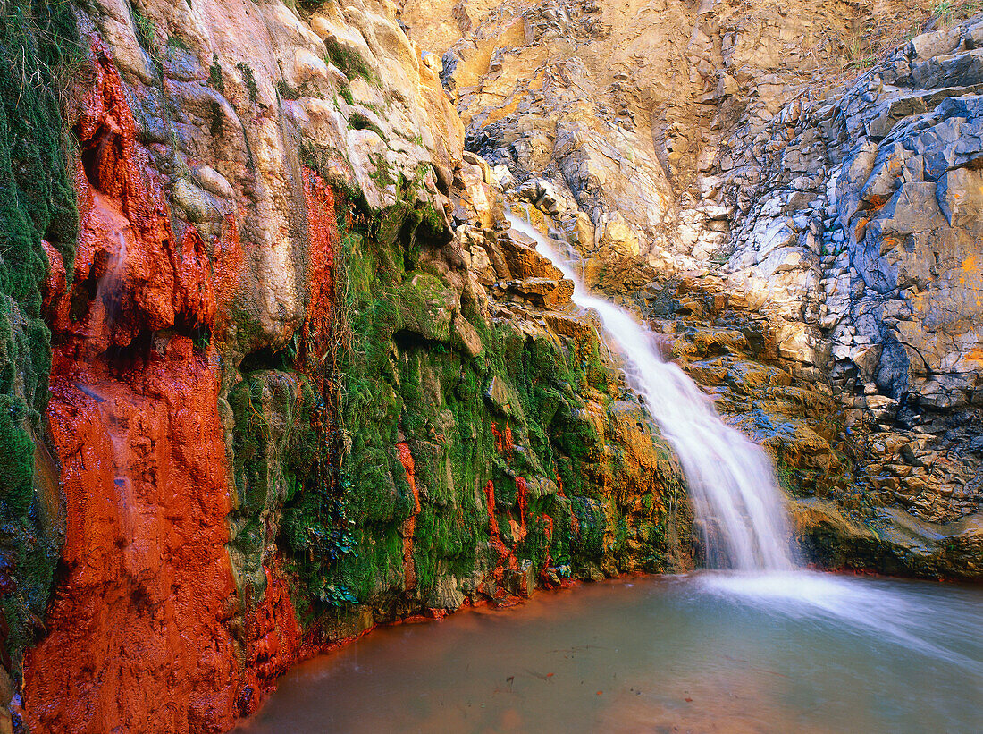 Wasserfall, Cascada Colorada, Caldere de Taburiente, La Palma, Kanarische Inseln, Spanien, Europa