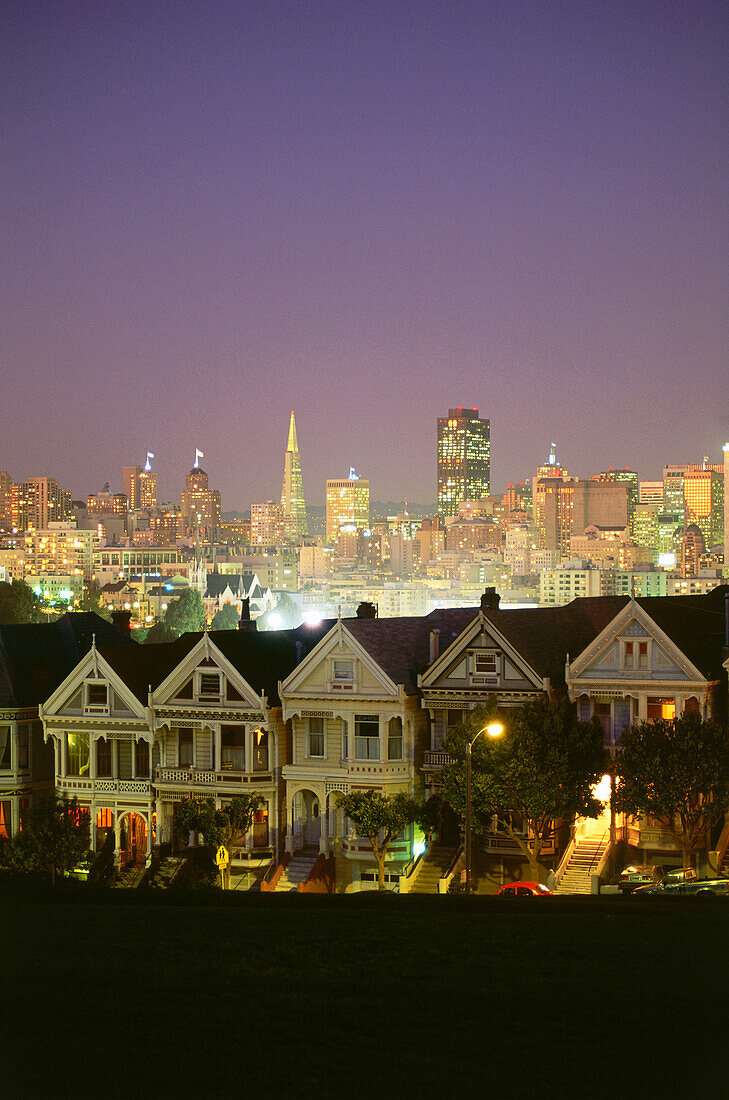 Viktorianische Häuser, Alamo Square, San Francisco, Kalifornien, USA