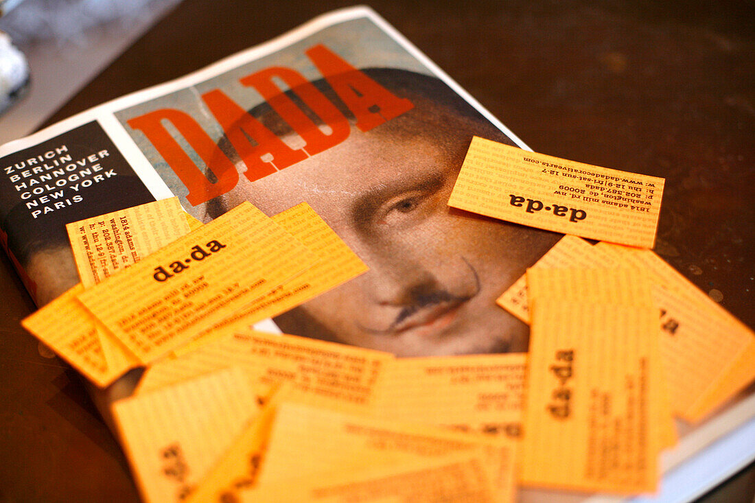 Geschäftskarten von einem Antiquitätengeschäft, Dada Antiques, Washington DC, Vereinigte Staaten von Amerika, USA