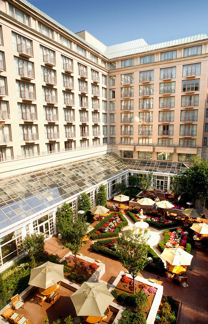Blick in den Innenhof des Fairmont Hotels, Washington DC, Amerika, USA