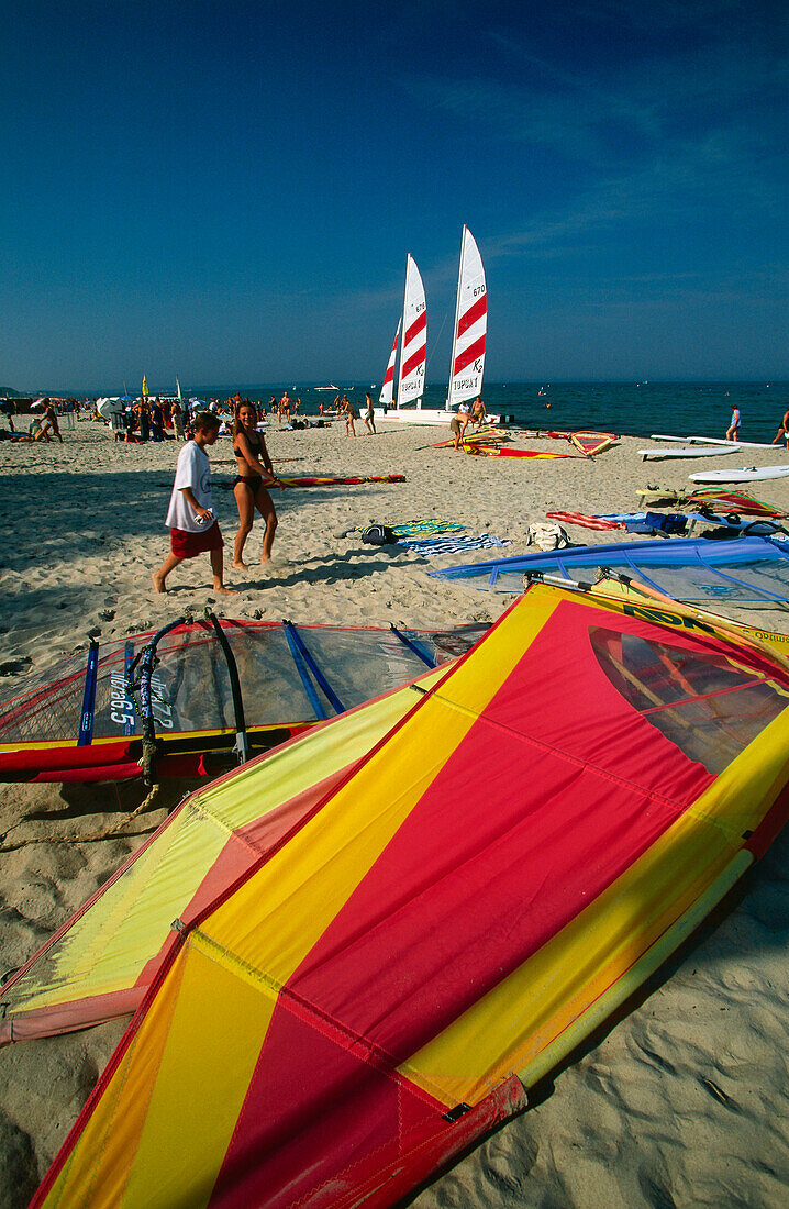 Windsurfing on beach, Timmendorfer Strand, Baltic Sea, Schleswig-Holstein, Germany, Europe